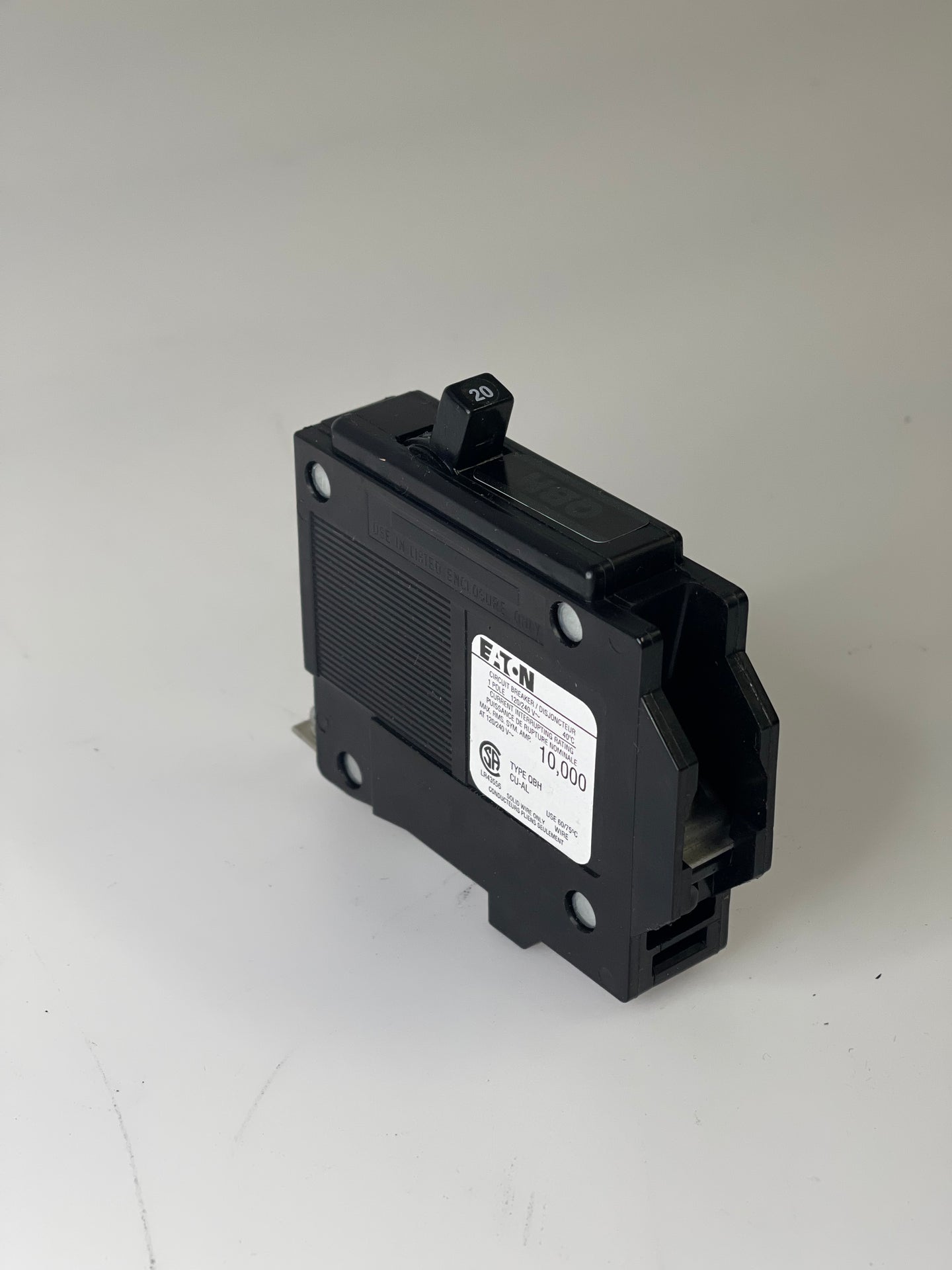 QBH20 20AMP SINGLE POLE CIRCUIT BREAKER ,COMMANDER,SYLVANIA,CEB NEW