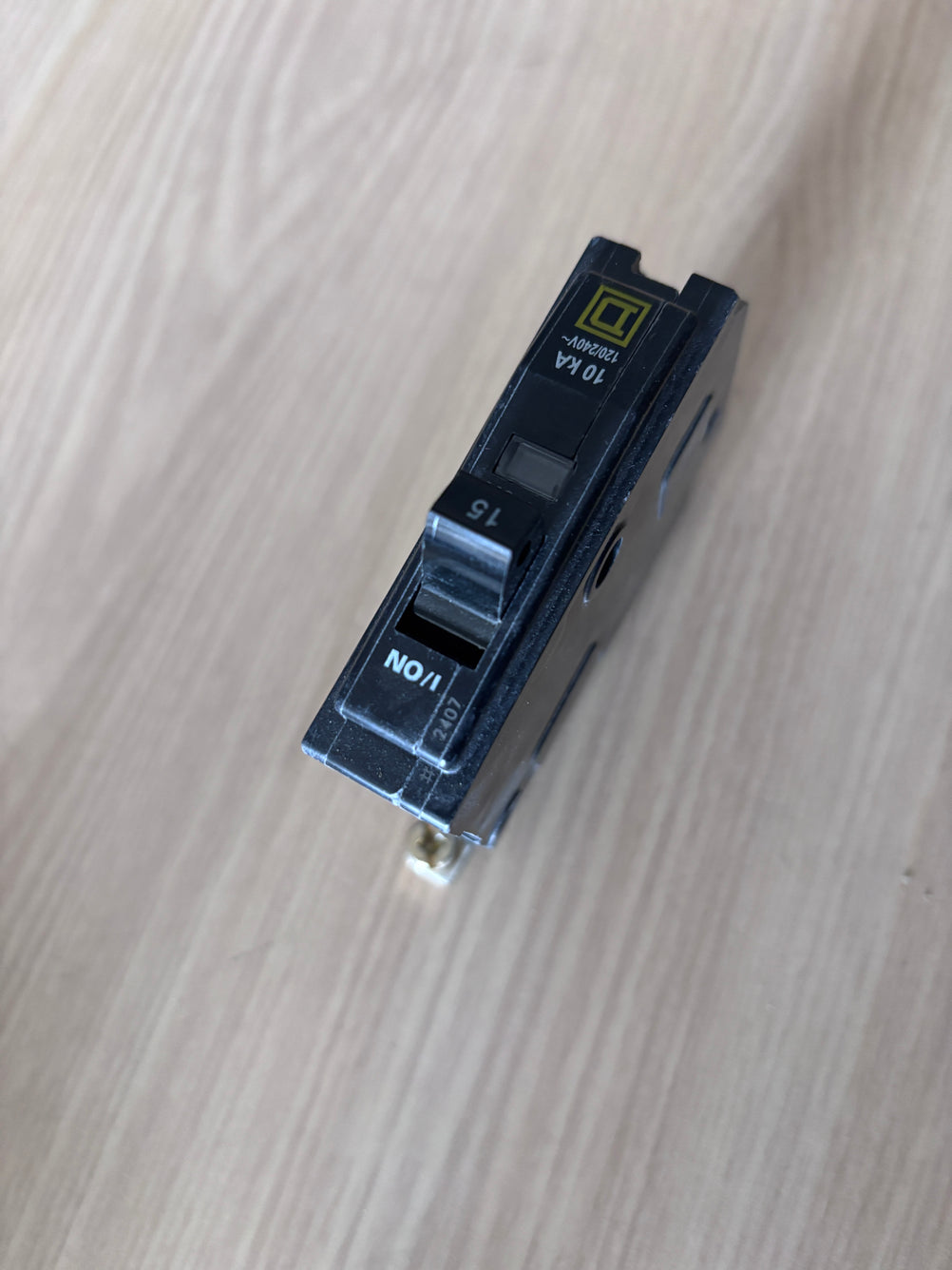 QOB115 15amp SQUARE D BOLT ON CIRCUIT BREAKER New